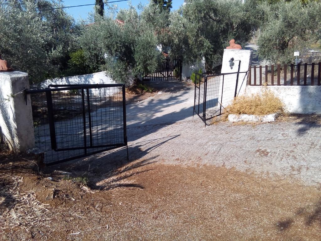 Persefoni House Holiday home